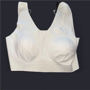 Bali Womens Size Large NWT Classic White Comfort Bra Removable Pads Lingerie Top